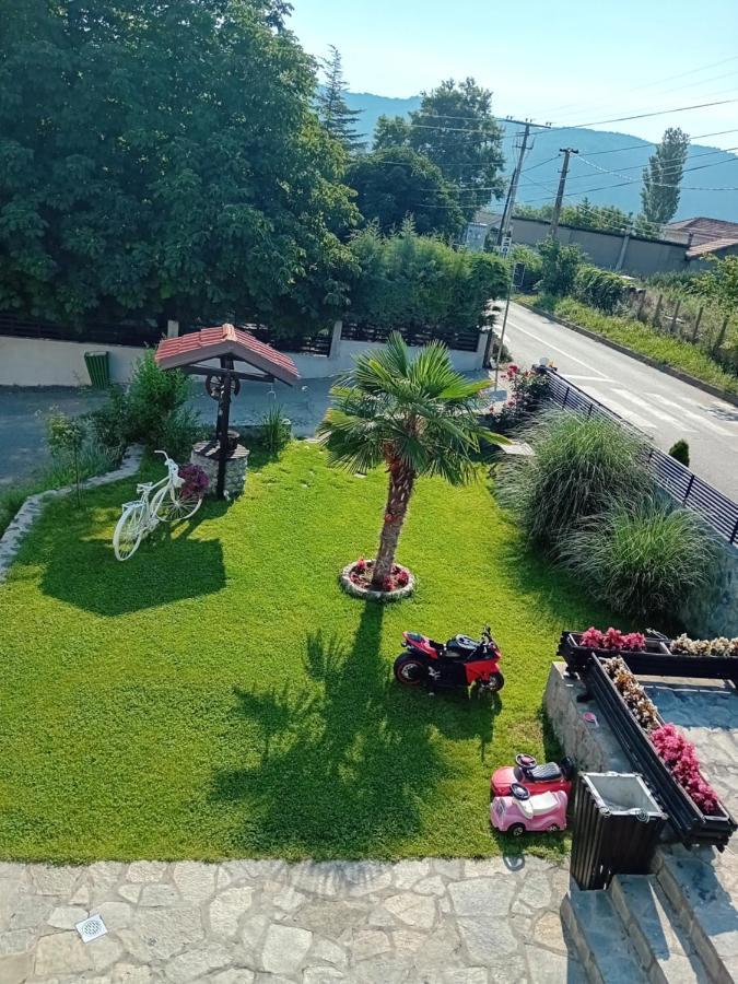 Belov Rooms And Apartments Demir Kapija Exterior photo