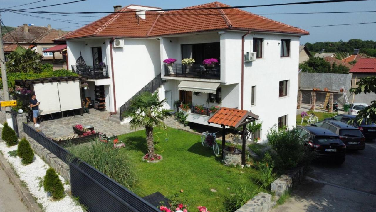 Belov Rooms And Apartments Demir Kapija Exterior photo